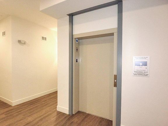 2nd image of 1660 Delano St Unit 31