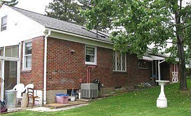 2nd image of 438 Byllesby Ave