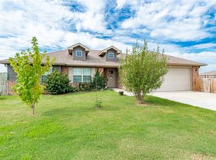 2201 Augusta Cir, Gentry, AR 72734