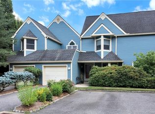 3 Lowell Ct, Goldens Bridge, NY 10526