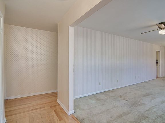 4th image of 3812 Pine Knoll Court