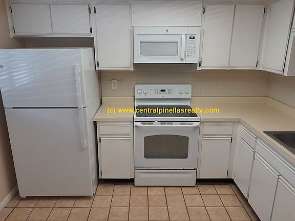 3rd image of 3077 Casa Del Sol Cir APT 304