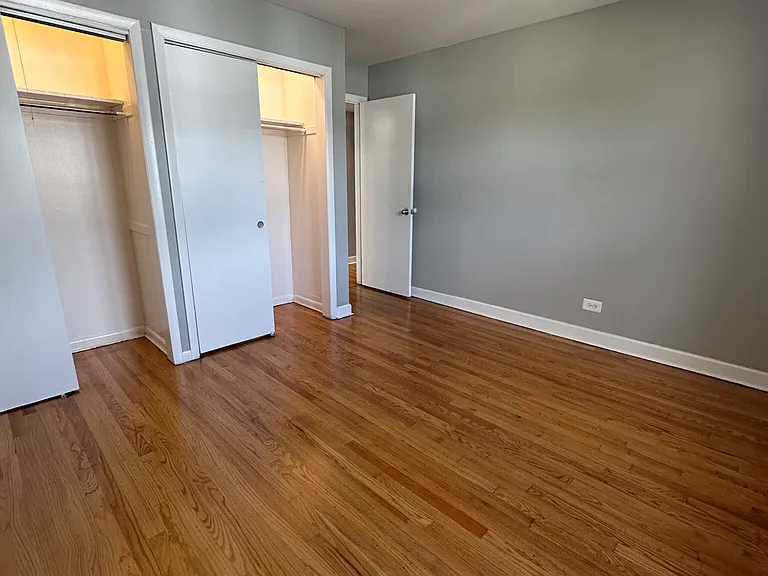 4924 Mulford St #3E — Photo 8