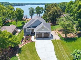 4293 Harbor Ln, Sherrills Ford, NC 28673