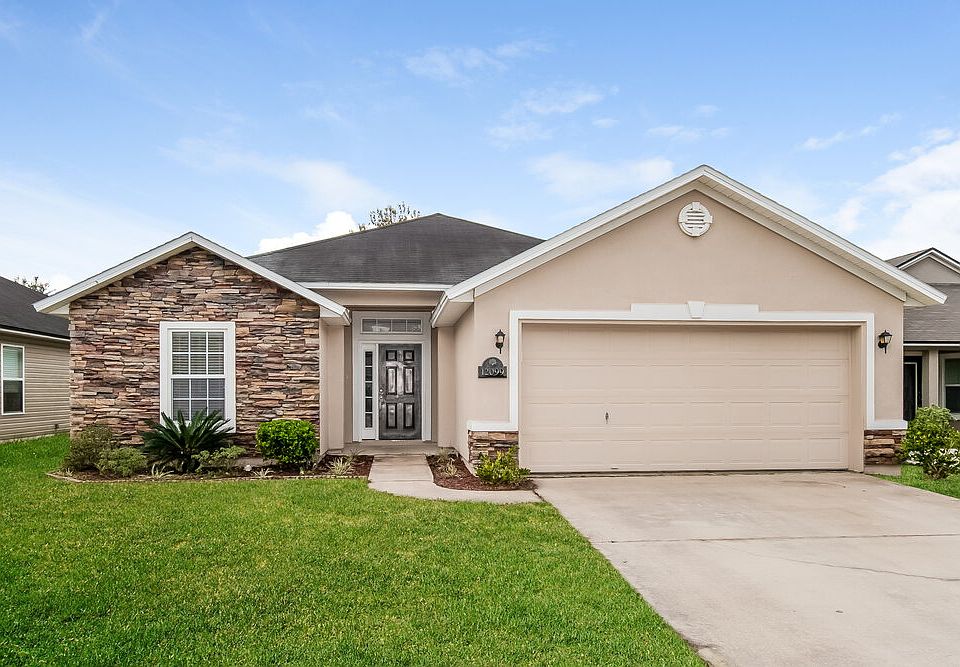 1st image of 12099 Hayden Lakes Cir