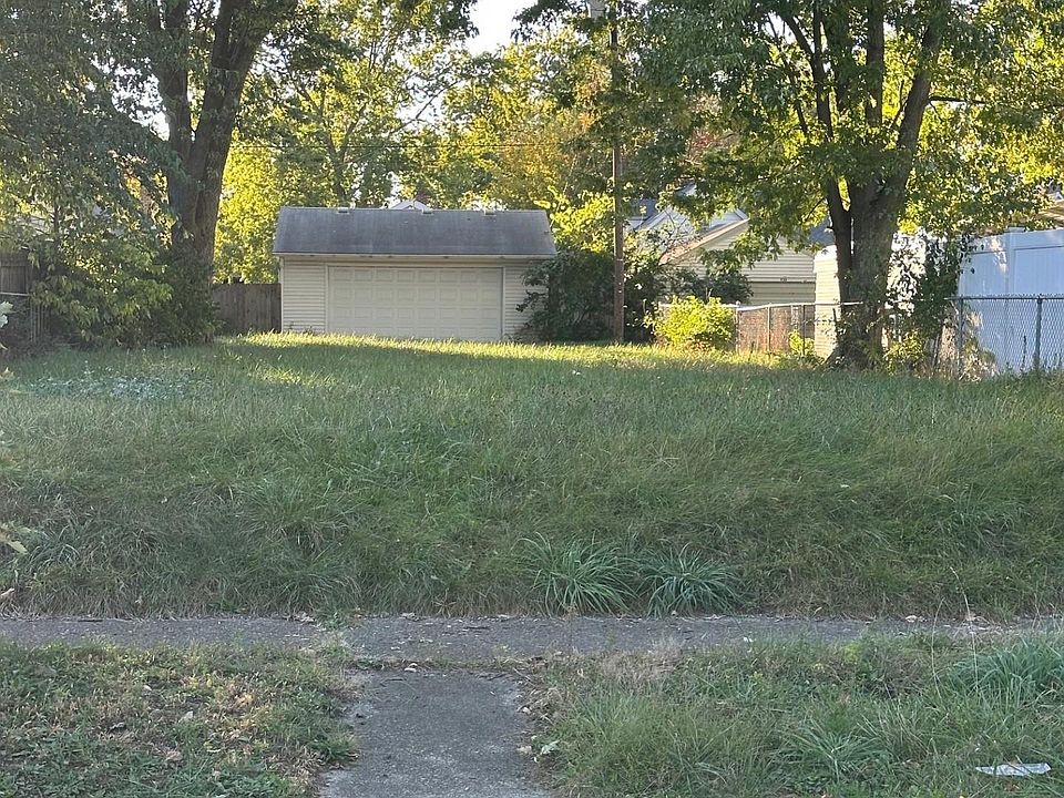 2nd image of 933 S 33rd St