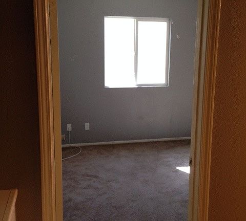 3rd image of 25572 Mountain Glen Cir