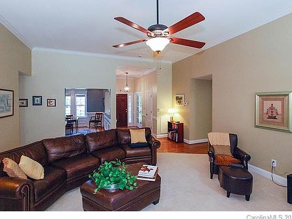 5th image of 3801 Davis Dr