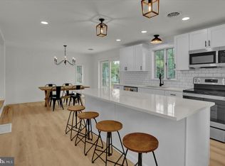 942 Grosstown Rd, Pottstown, PA 19464