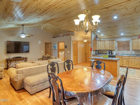 4th image of 2929 PINE RIM Road