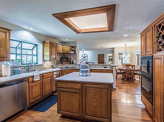 5th image of 1716 Ashbury Ct