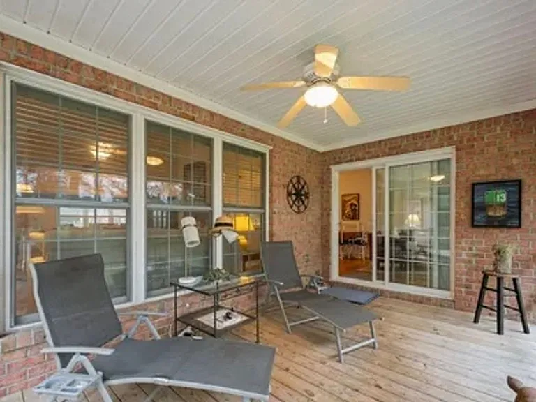 815 Pelican Dr — Photo 25