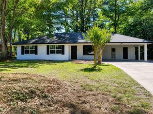 508 Holiday Cir, Pineville, LA 71360