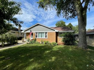 590 S Fairfield Ave, Lombard, IL 60148