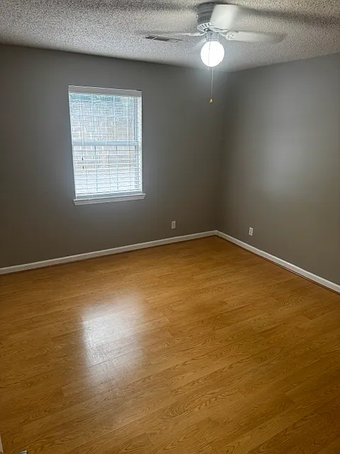 708 West Hawthorne Street - 11 — Photo 2