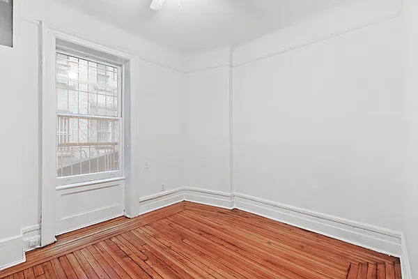 Rented by Compass | media 10