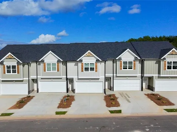 6330 Pine Ridge Point, Lula, GA 30554