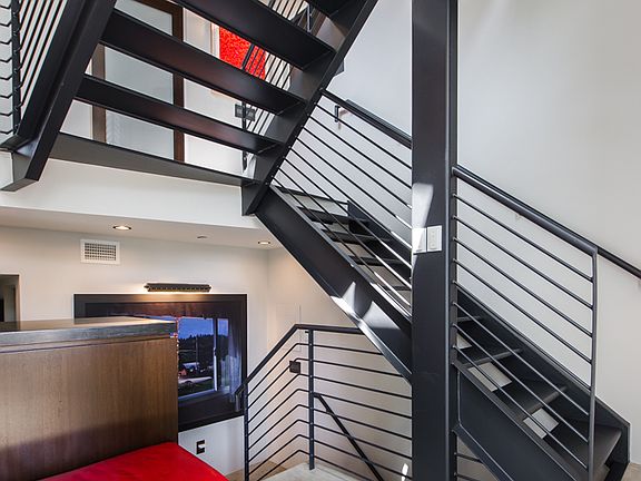 4th image of 235 Ocean Park Blvd #3