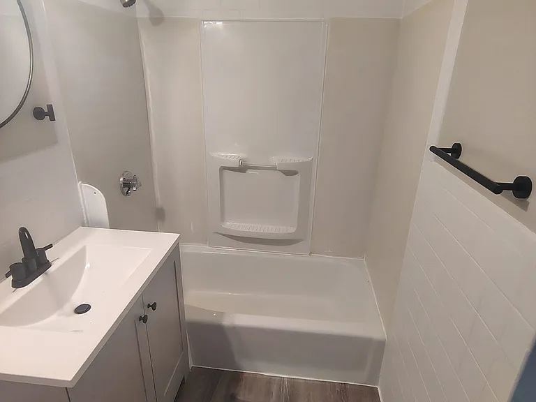 31 Franklin St #10 — Photo 10