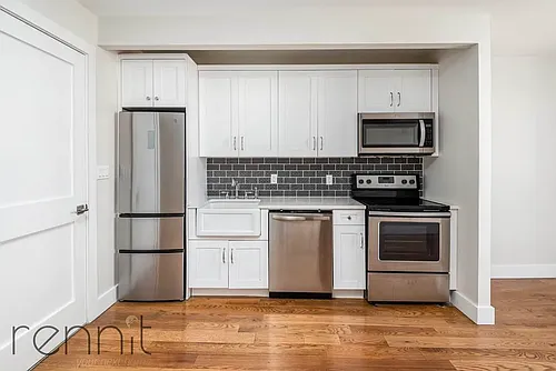 1084 Rogers Ave #3 Photo 1