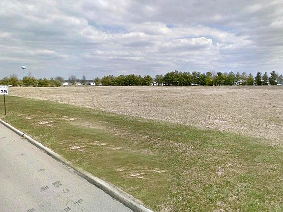 3rd image of 701 Mill St