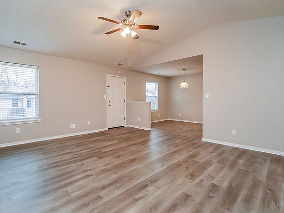 5th image of 6113 Longmeadow Dr