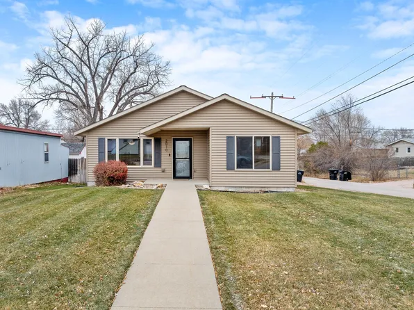 2010 Oak Ave, Rapid City, SD 57701