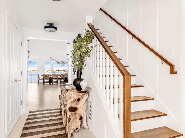 36 Easton St, Nantucket, MA 02554