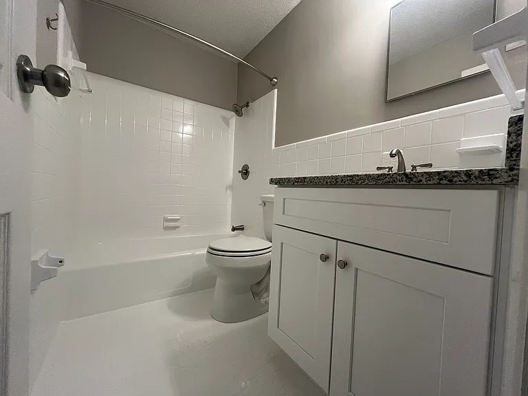 522 S 5th St — Photo 12