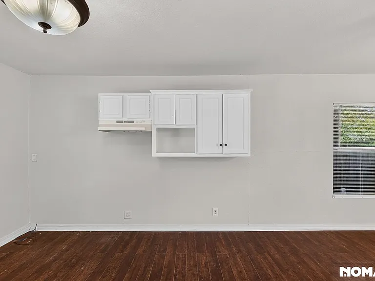 1534 Mardell St — Photo 11