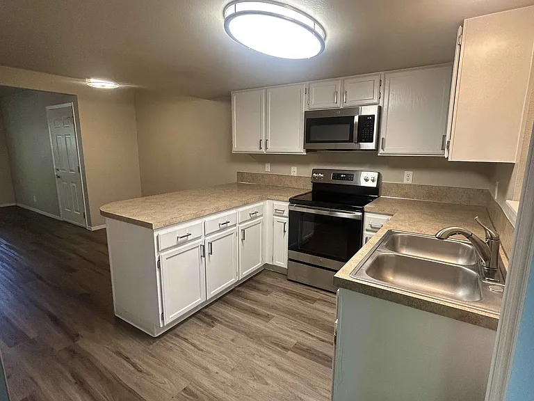 1498 N Hartman St #102 — Photo 9