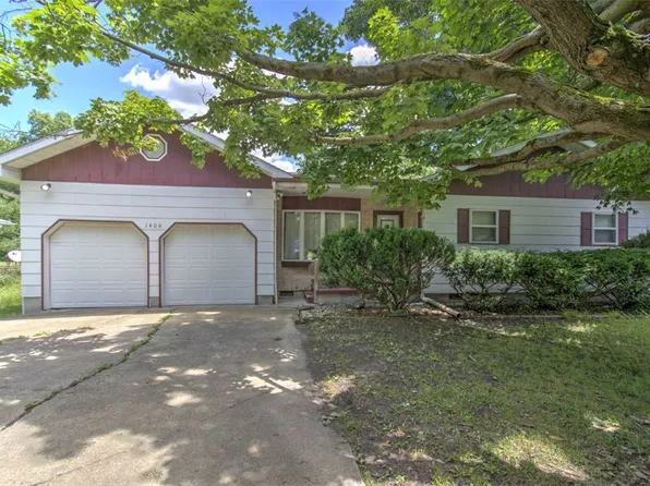 1406 N 27th St, Decatur, IL 62526