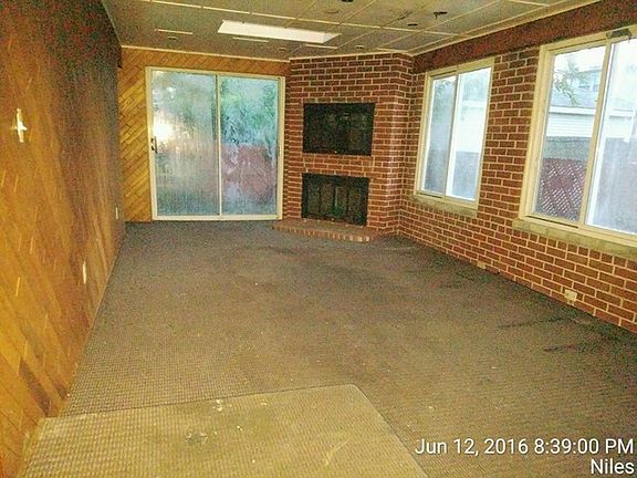 5th image of 9240 N Courtland Dr