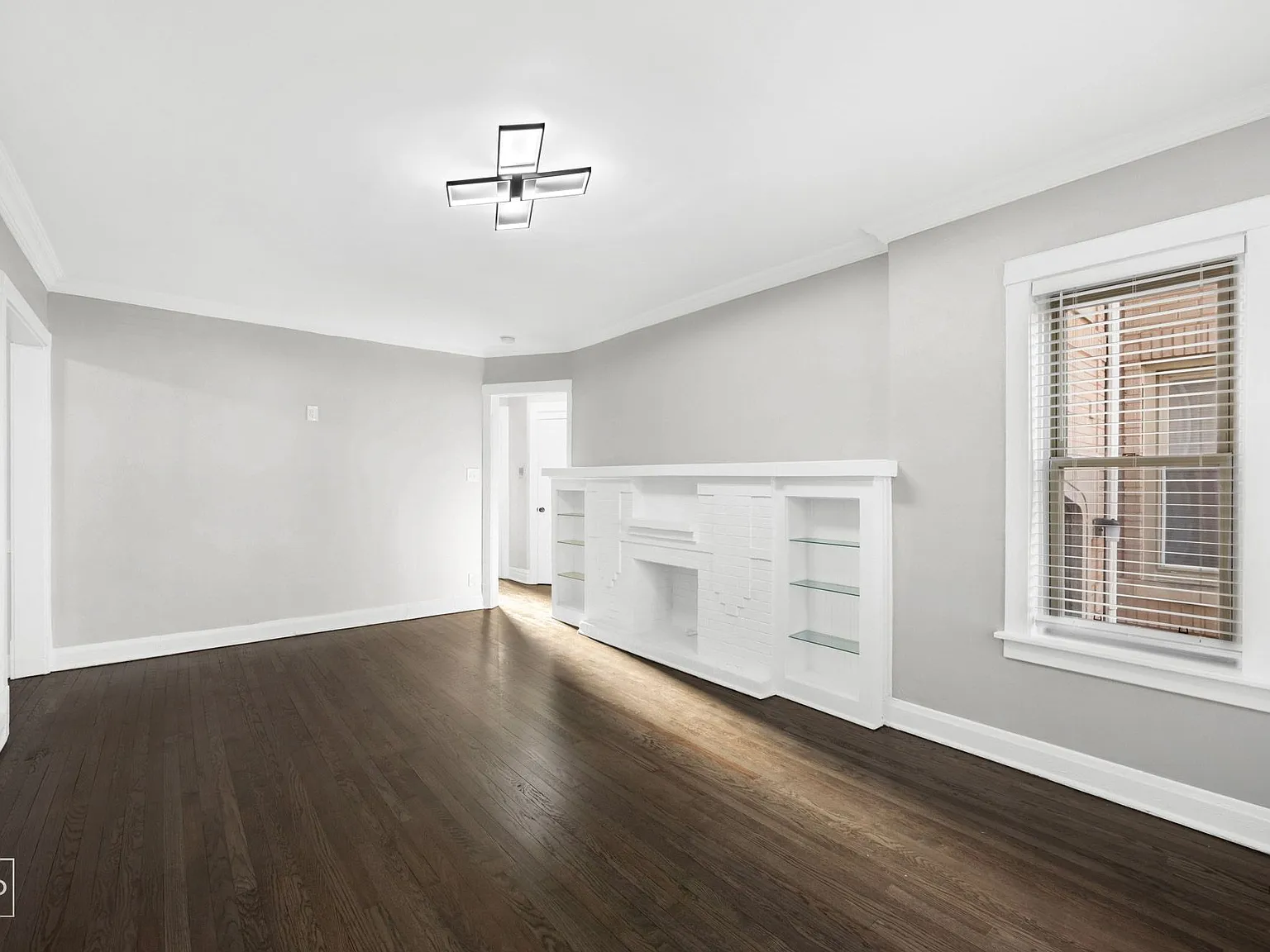 647 N Mayfield — Photo 3