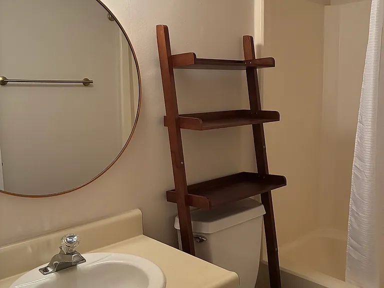 712 Pointe Ct #A — Photo 17