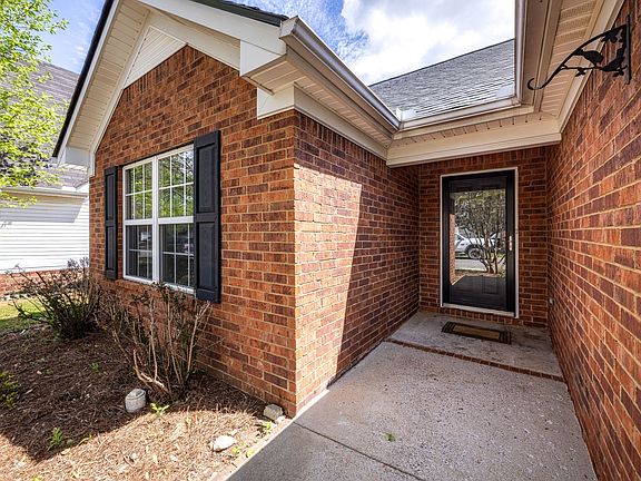 3rd image of 840 Kanatak Ln