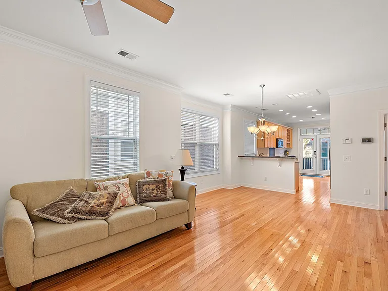 2344 Daniel Island Dr — Photo 3