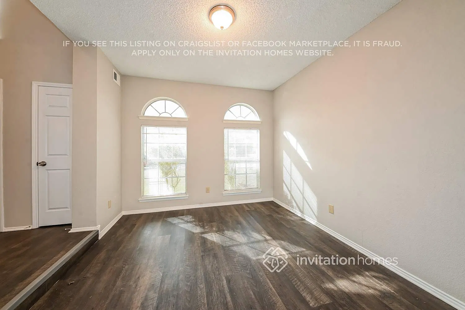 1129 Kensington Desoto, TX 75115 — Photo 2