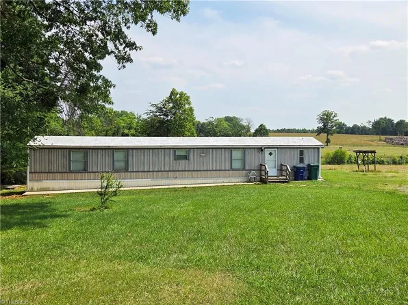 260 Kennon Rd, Ruffin, NC 27326