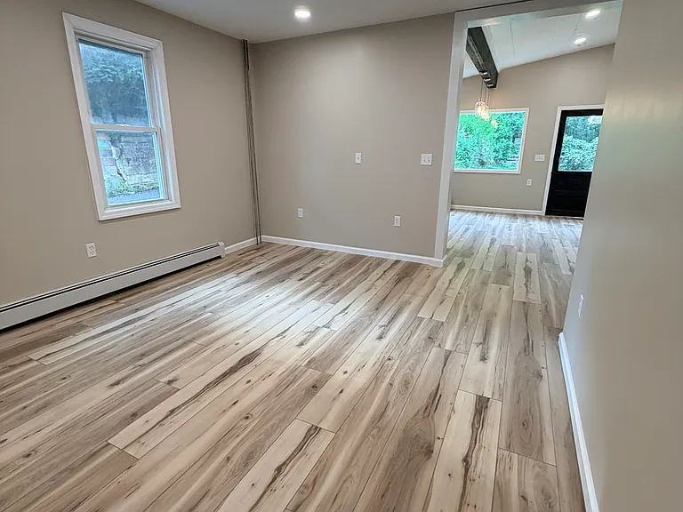 621 Pear St — Photo 8