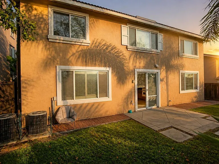 7350 Legacy Pl — Photo 35