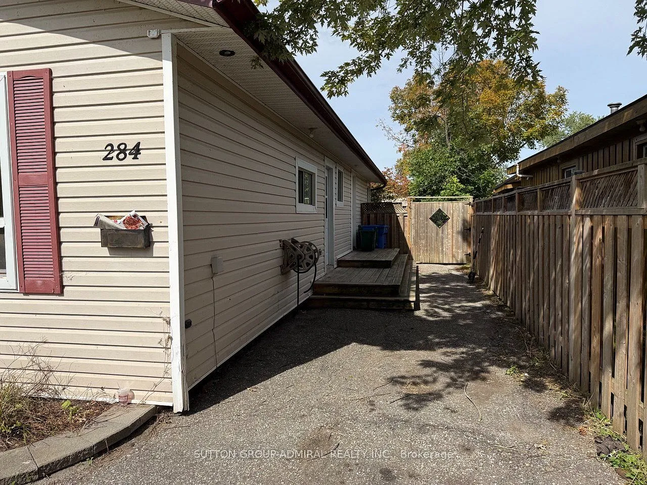 3 bed, $2,495 — Photo 2