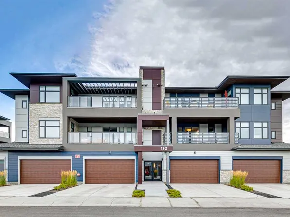 120 W Marina Cv SE #301, Calgary, AB T3M 3P4
