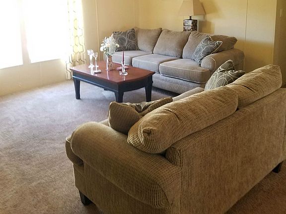 5th image of 1739 Poppy Cir