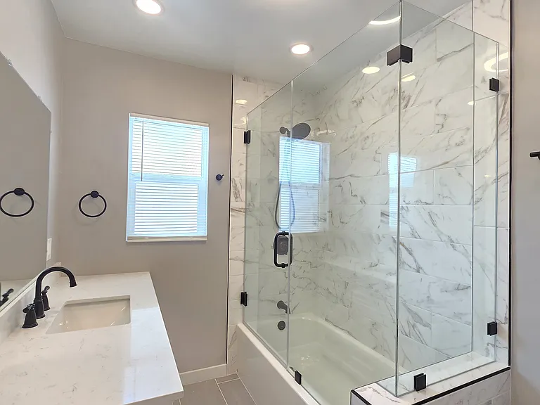 6327 California Ave — Photo 13