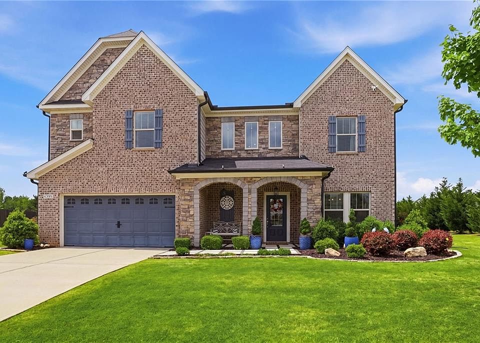 1st image of 6395 Arlington Cir