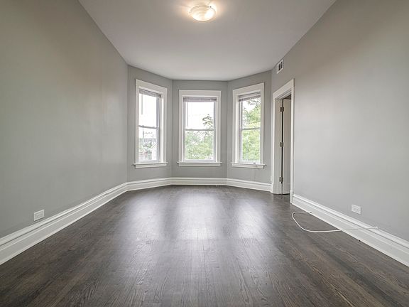 4th image of 1940 N Kedzie Ave APT 2