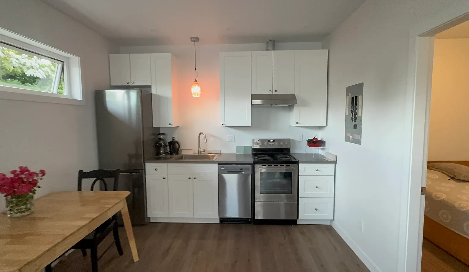 1 bed, 1.5 bath, 400 sqft, $2,200 — Photo 4