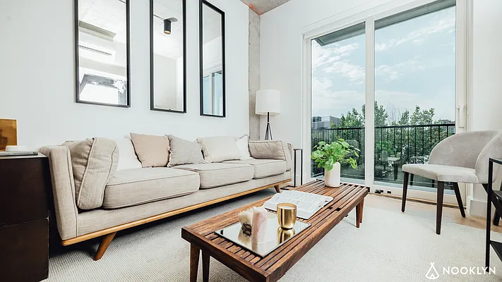 Rented by Nooklyn NYC LLC | media 101