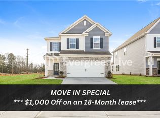 424 Lees Corner Ln, Woodruff, SC 29388